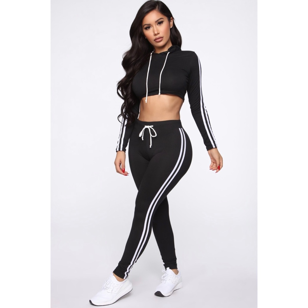 NWT 2pc Lounge Set